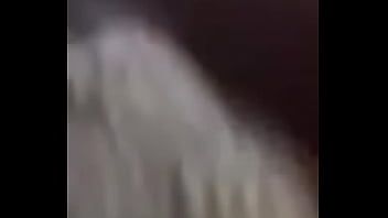 Reproduzir Garota fodida por seus colegas de classe depois da escola