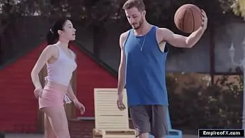 Reproduzir Gata adolescente fodida pelo melhor amigo de stepbros