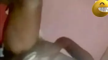 Reproduzir Mães e mães de ébano com desejo de porra branca e se masturbando por isso 2