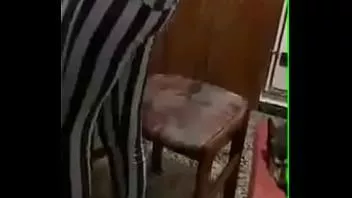 Oynat Rus genç berbat kapalı çocuklar ve gösterileri ona göt üzerinde ameporn