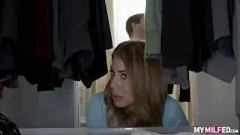Oynat Hardcore MILF Dolap Karşılığında Lolly Dames & Nathan Bronson