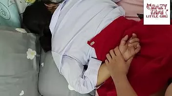 Reproduzir Lindo uniforme de estudante tailandês com saia vermelha transando com o namorado