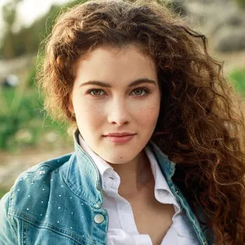 色情明星 Heidi Romanova