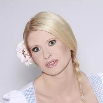 色情明星 Melanie Moon