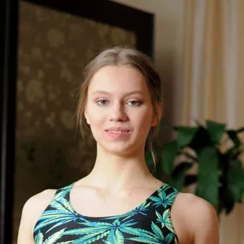Pornstar Mia Split