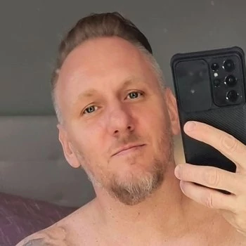 色情明星 Axel Truu