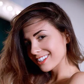 Pornostar Alice Kelly