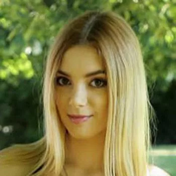 अभिनेता Paola Hard